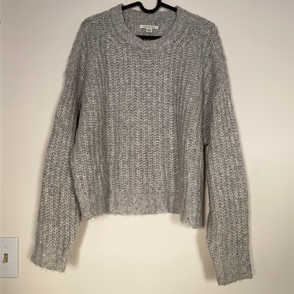 American Eagle Outfitters Sweaters - American Eagle Cropped Gray Sweater